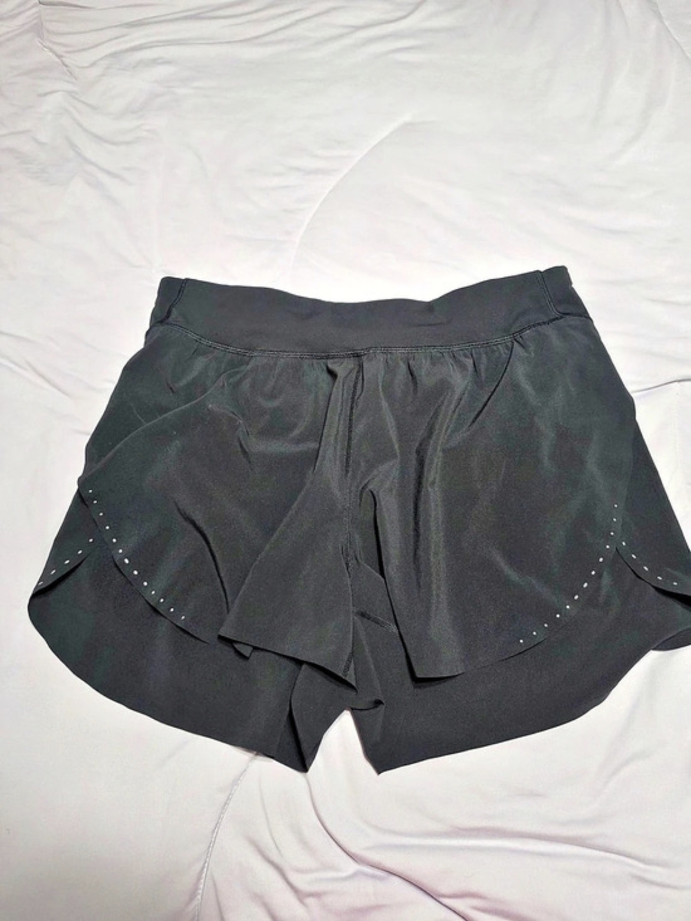 lululemon Speed Up Mid-Rise Lined Short Black Size 10